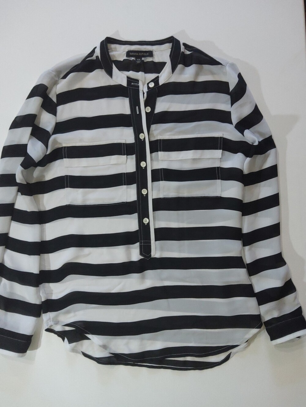 Banana Republic Womens Tunic Blouse Womens XS Black White Stripe Business Casual